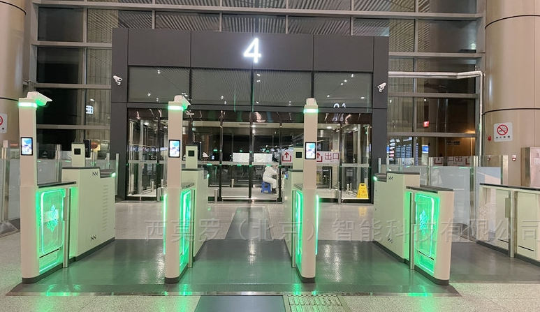 机场智能闸机：守护安全防线，提升旅客通行效率